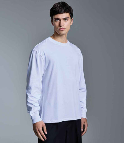 AM16 White Model
