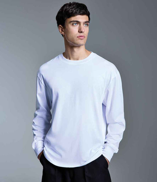 AM16 White Model