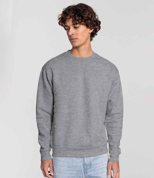 SS151 Athletic Heather Model
