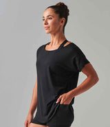 Tombo Scoop Neck T-Shirt | Black thumbnail 2